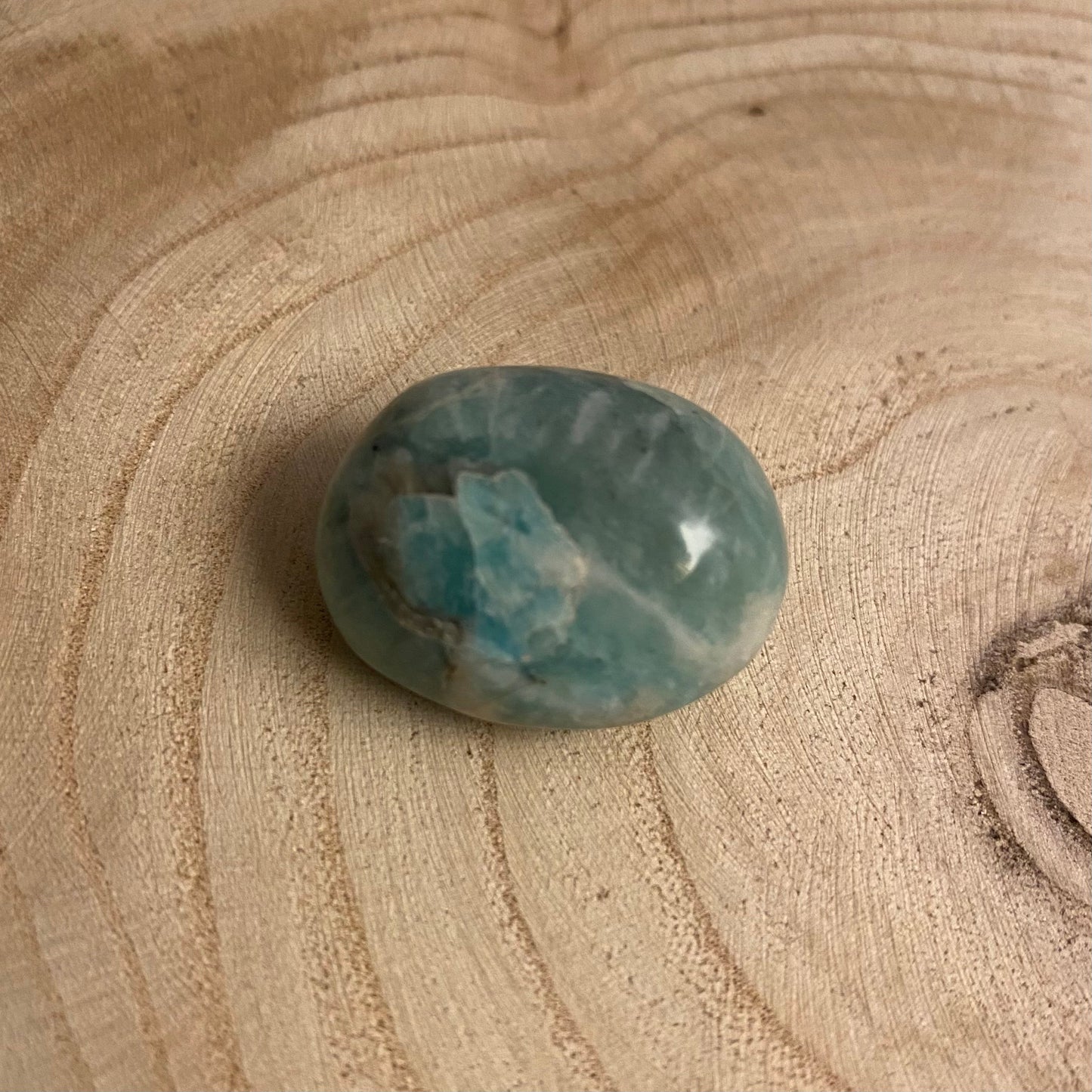 Petite pierre roulée d'Amazonite - Rheamethyste