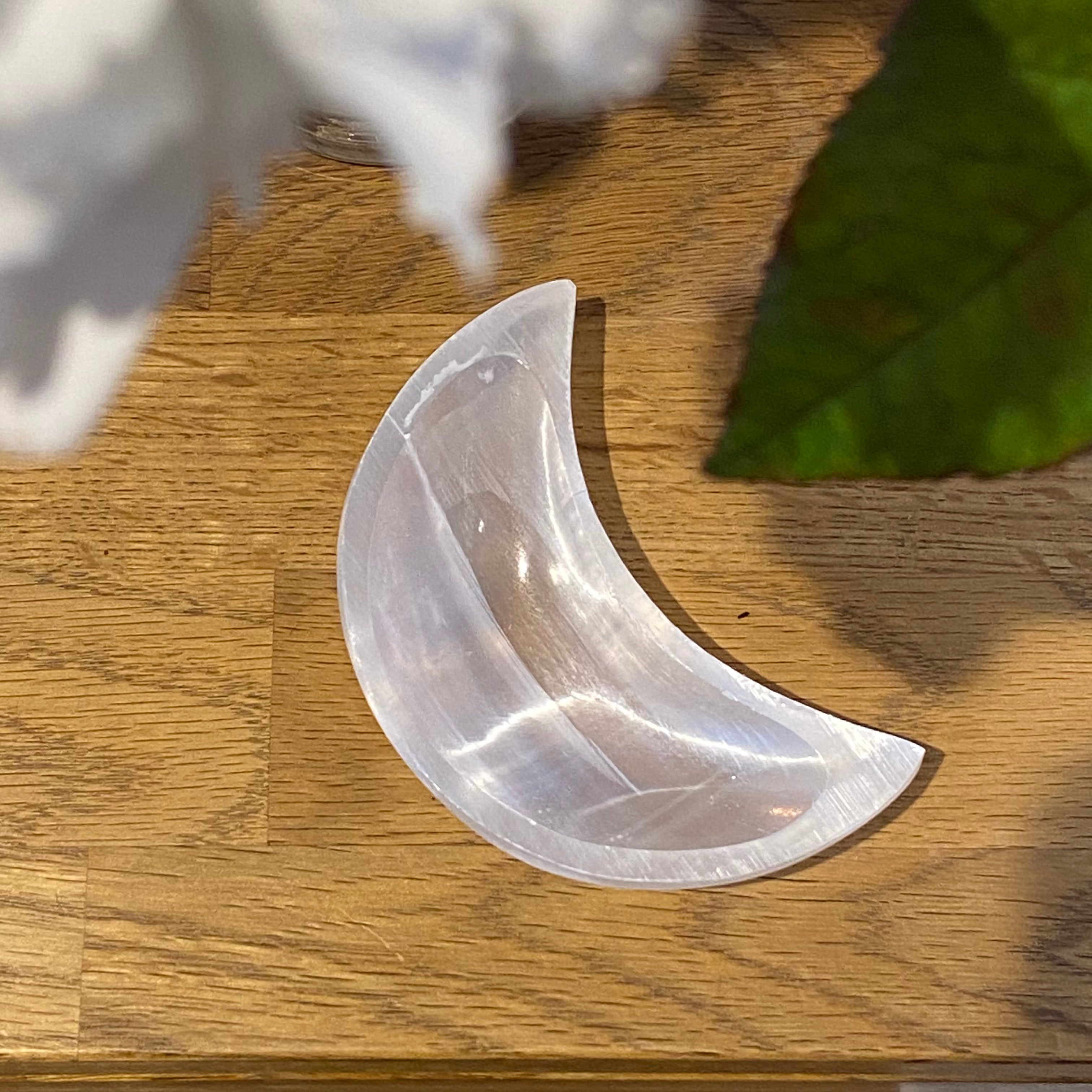 Coupelle Croissant de Lune en Sélénite - Rheamethyste