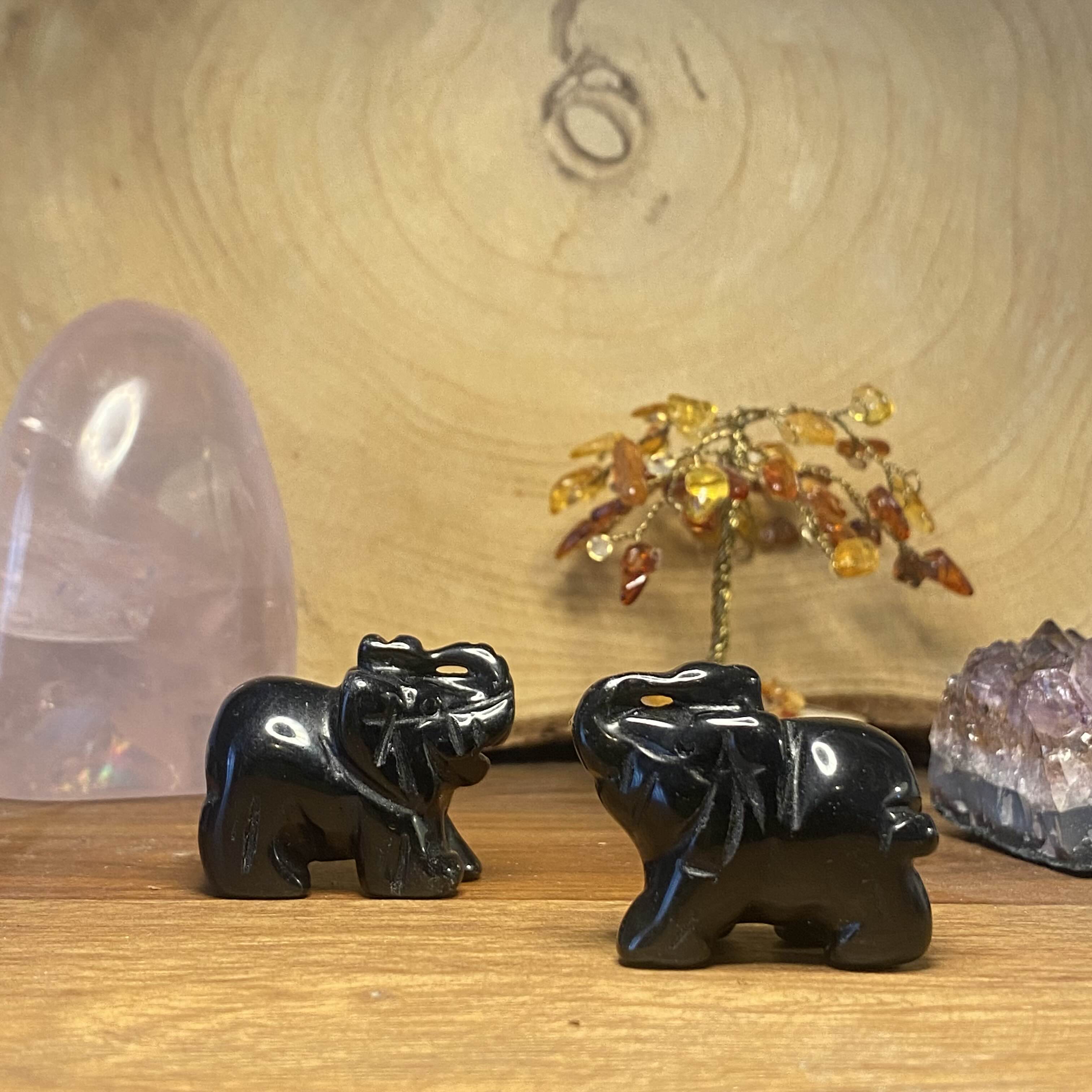 Eléphant en Obsidienne Noire